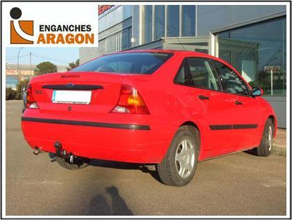 Фаркоп Aragon для Ford Focus I седан 1999-2004. Артикул E2011BA