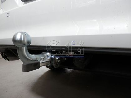 Фаркоп Galia оцинкованный для Volkswagen Golf VII универсал 2/4WD 2012-2020. Быстросъемный крюк. Артикул V073C