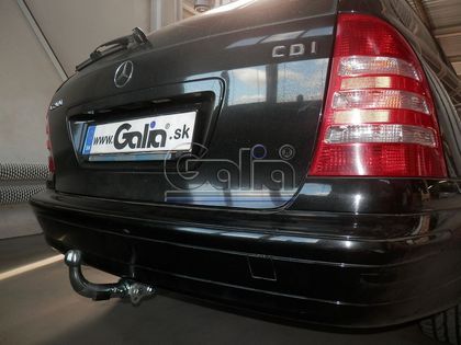 Фаркоп Galia оцинкованный для Mercedes-Benz C-Класс W203, S203 седан, универсал 2000-2007. Быстросъемный крюк. Артикул M097C