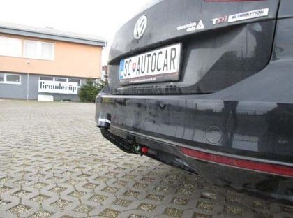 Фаркоп Westfalia для Volkswagen Passat B7 седан, универсал 2010-2014. Быстросъемный крюк. Артикул 321823600001