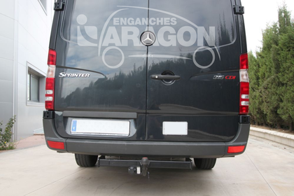 Фаркоп Aragon для Mercedes-Benz Sprinter W906 (Европа) шасси 2006-2018. Артикул E4107HA