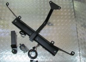 Фаркоп Niva-Parts с защитой бампера для Chevrolet Niva 2009-2020. Артикул NP-00279