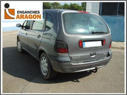 Фаркоп Aragon для Renault Scenic I 1996-2001. Артикул E5222AA